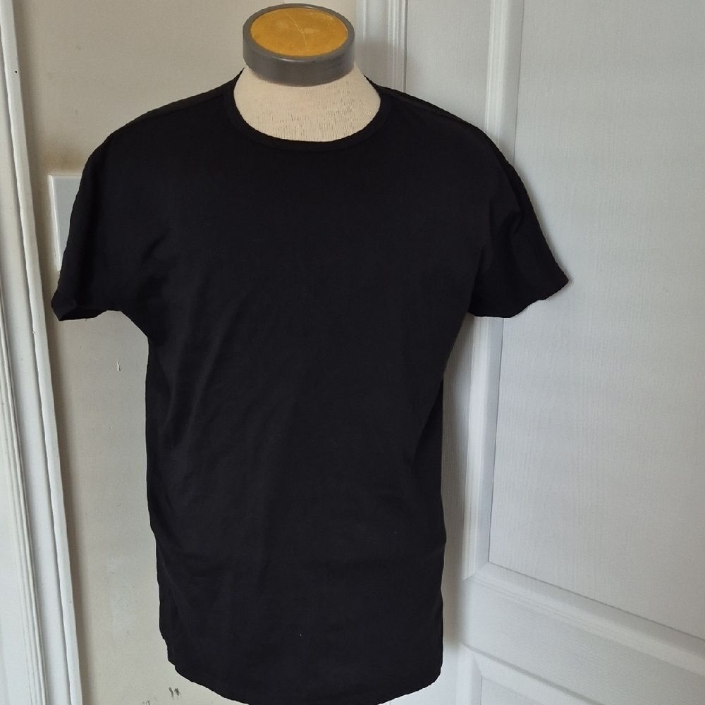 Women's Classic Black Short Sleeve Cotton Tee - Picture 4 of 16